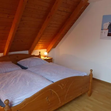 Apartment With A Sunny Balcony Carolinensiel